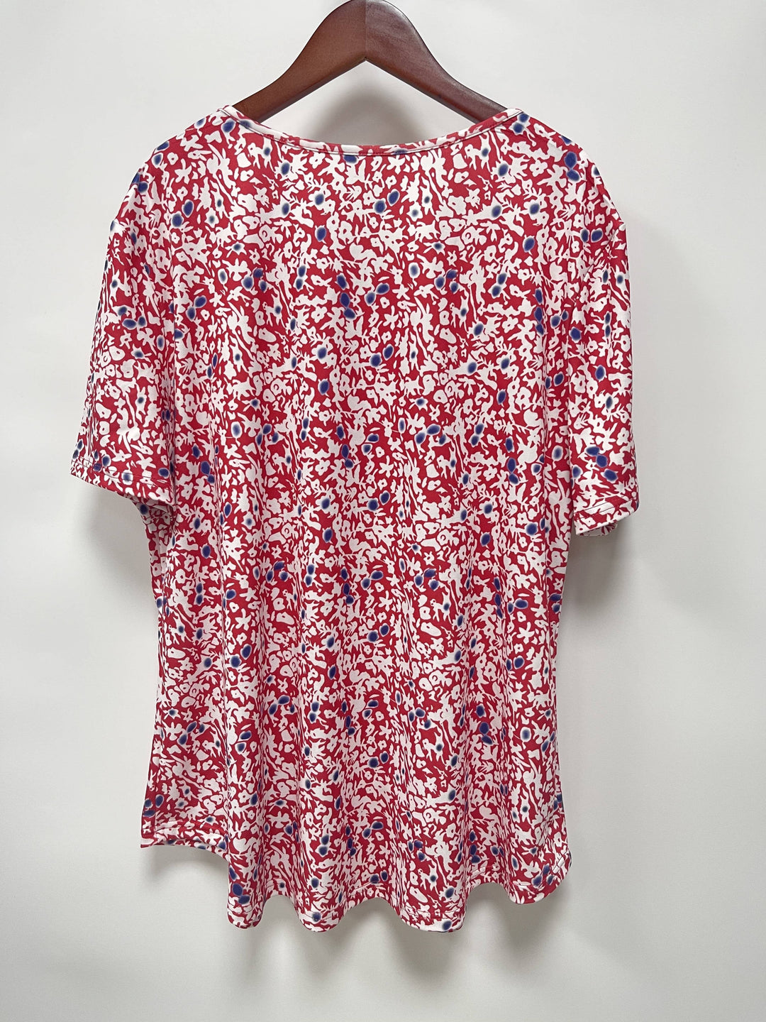 Rosalie | Relaxed Floral V-Neck Blouse
