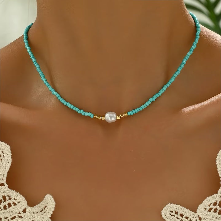 Minimal Pearl Necklace