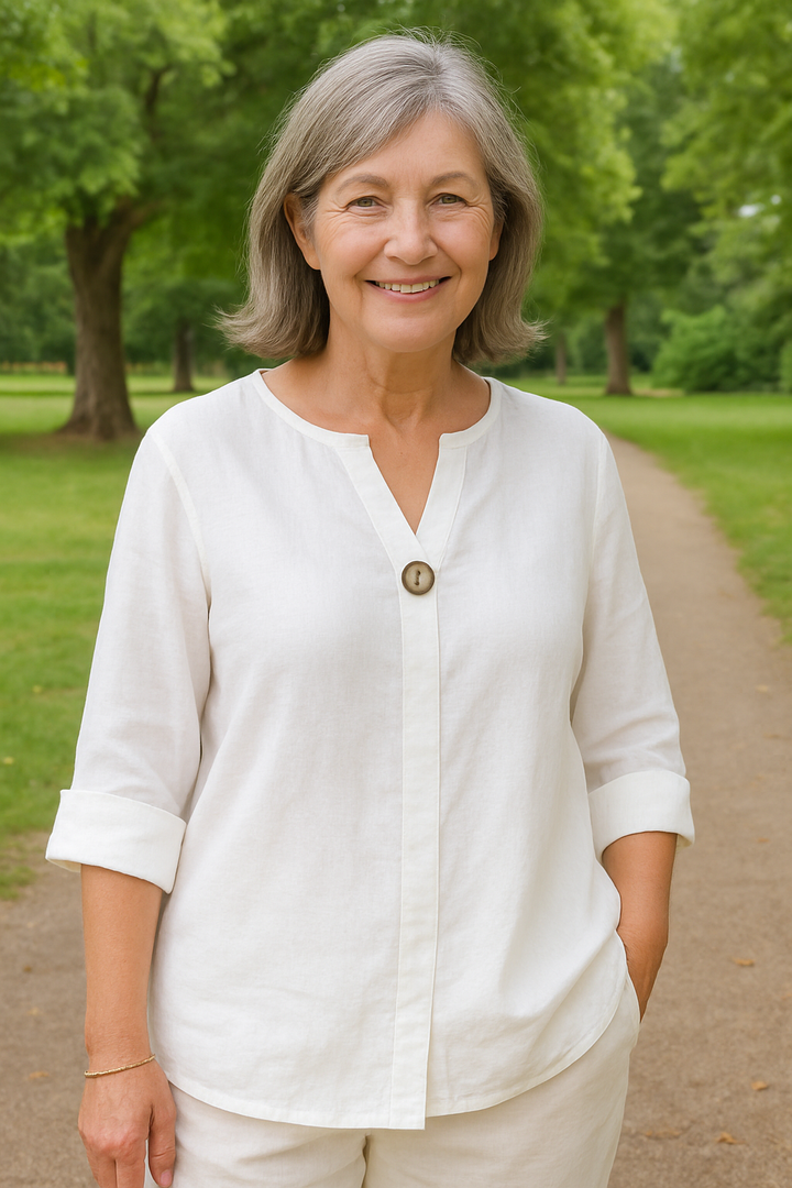 Simone | Blouse Light. Flattering. Made for real women