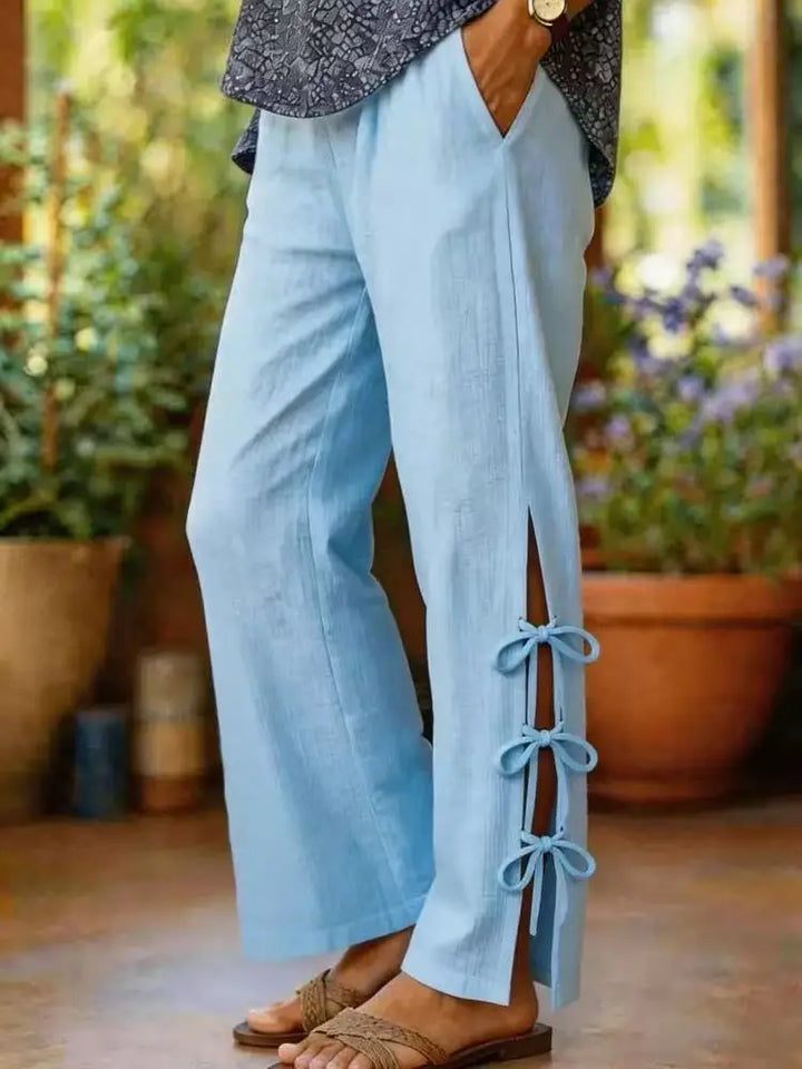 Lyka | Relaxed Wide-Leg Trousers with Side Slits