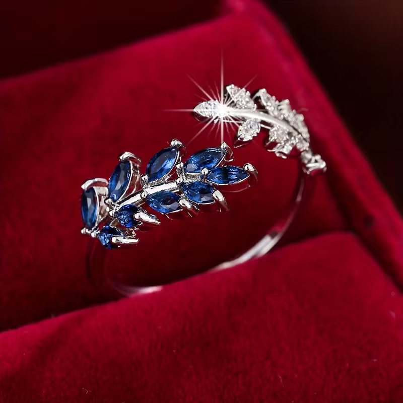 Classic Leaf Ring