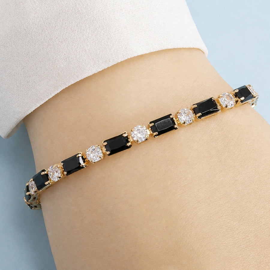 Elegant Onyx Gold Bracelet